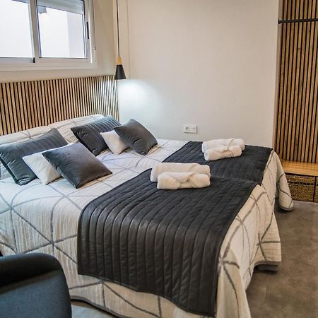 Apartamentos Turisticos El Altozano Fuentes De Leon Ngoại thất bức ảnh