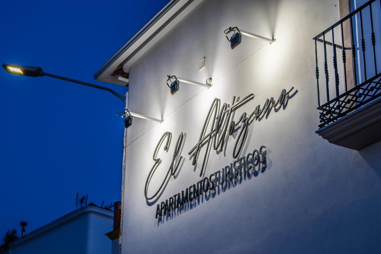 Apartamentos Turisticos El Altozano Fuentes De Leon Ngoại thất bức ảnh