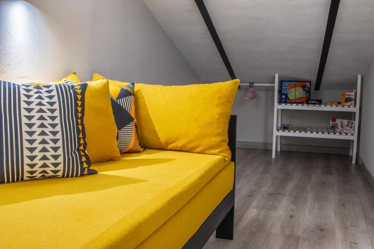 Apartamentos Turisticos El Altozano Fuentes De Leon Ngoại thất bức ảnh