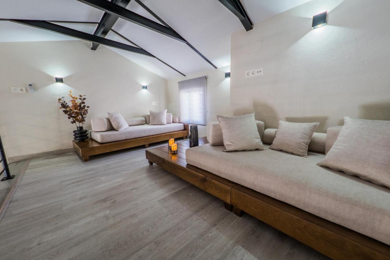 Apartamentos Turisticos El Altozano Fuentes De Leon Ngoại thất bức ảnh