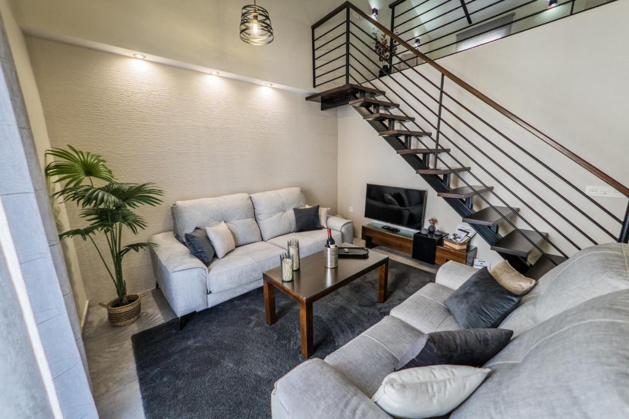 Apartamentos Turisticos El Altozano Fuentes De Leon Ngoại thất bức ảnh